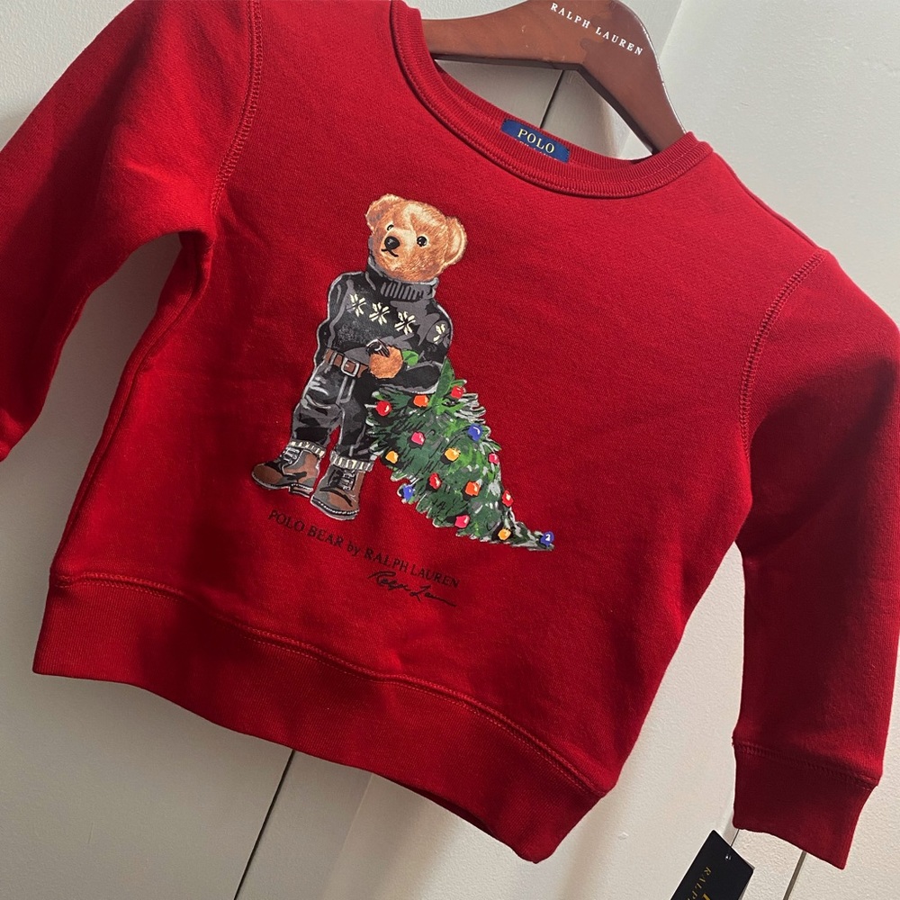 NWT Boys Holiday 🐻 fleece sweatshirt Size 3t $25 🥳💙